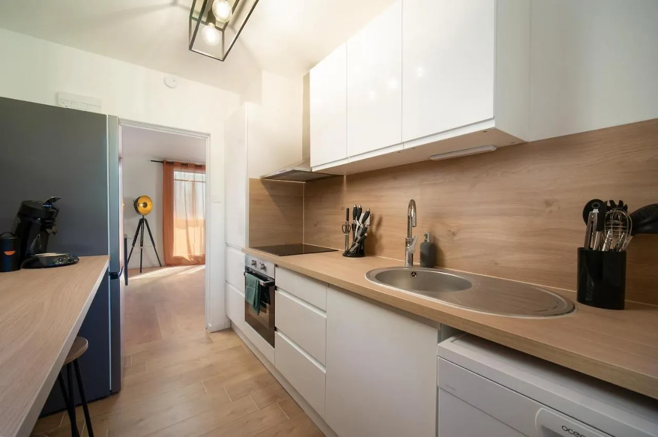 Grand Appartement 3 chambres avec clim et balcon Marseille