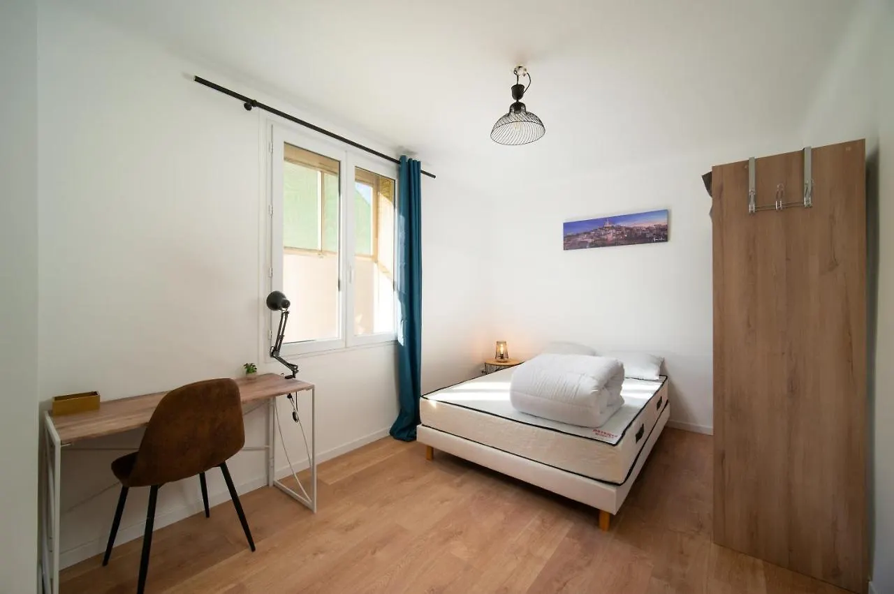 Grand Appartement 3 chambres avec clim et balcon Marseille